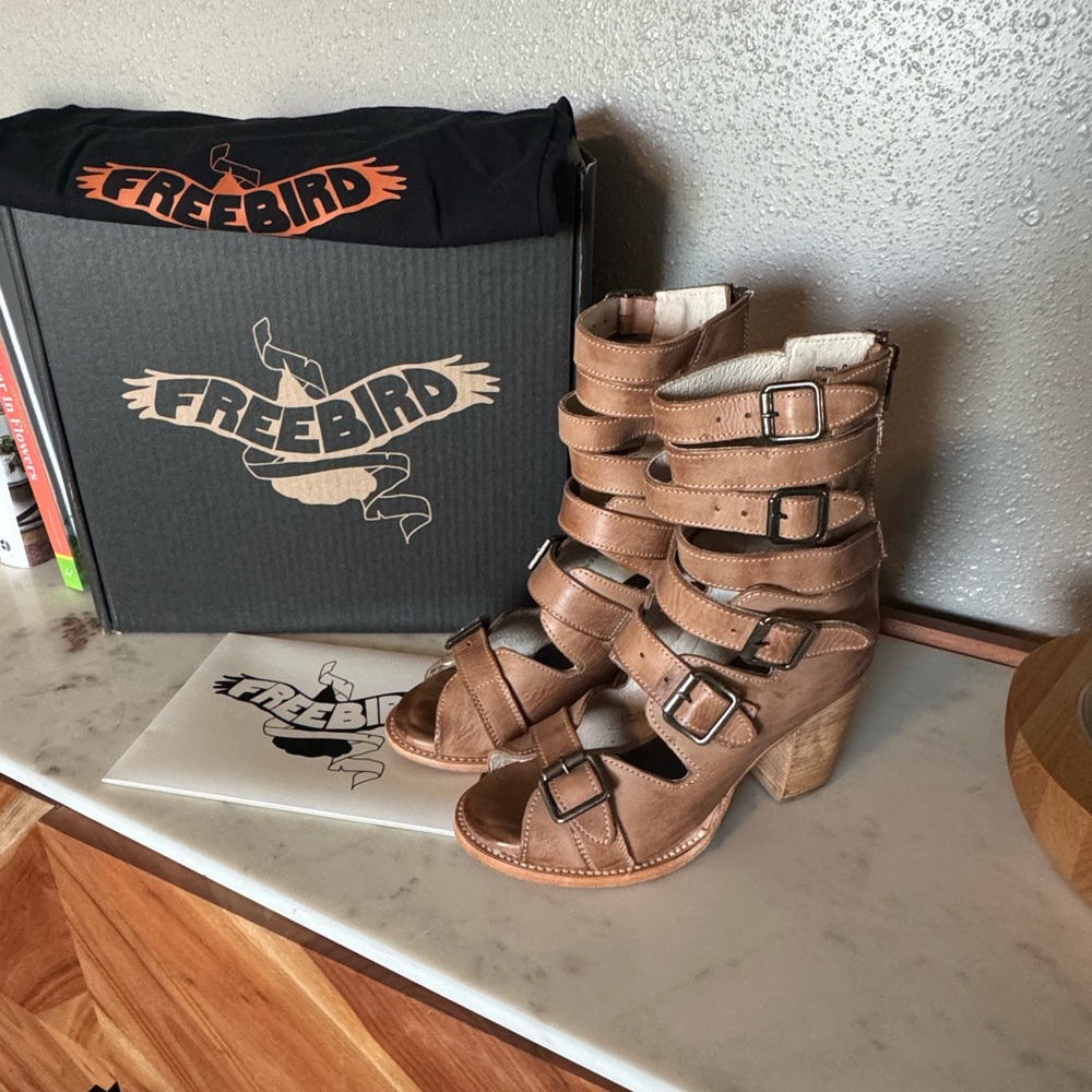 Freebird Women's Bondi Leather Zip Up booties